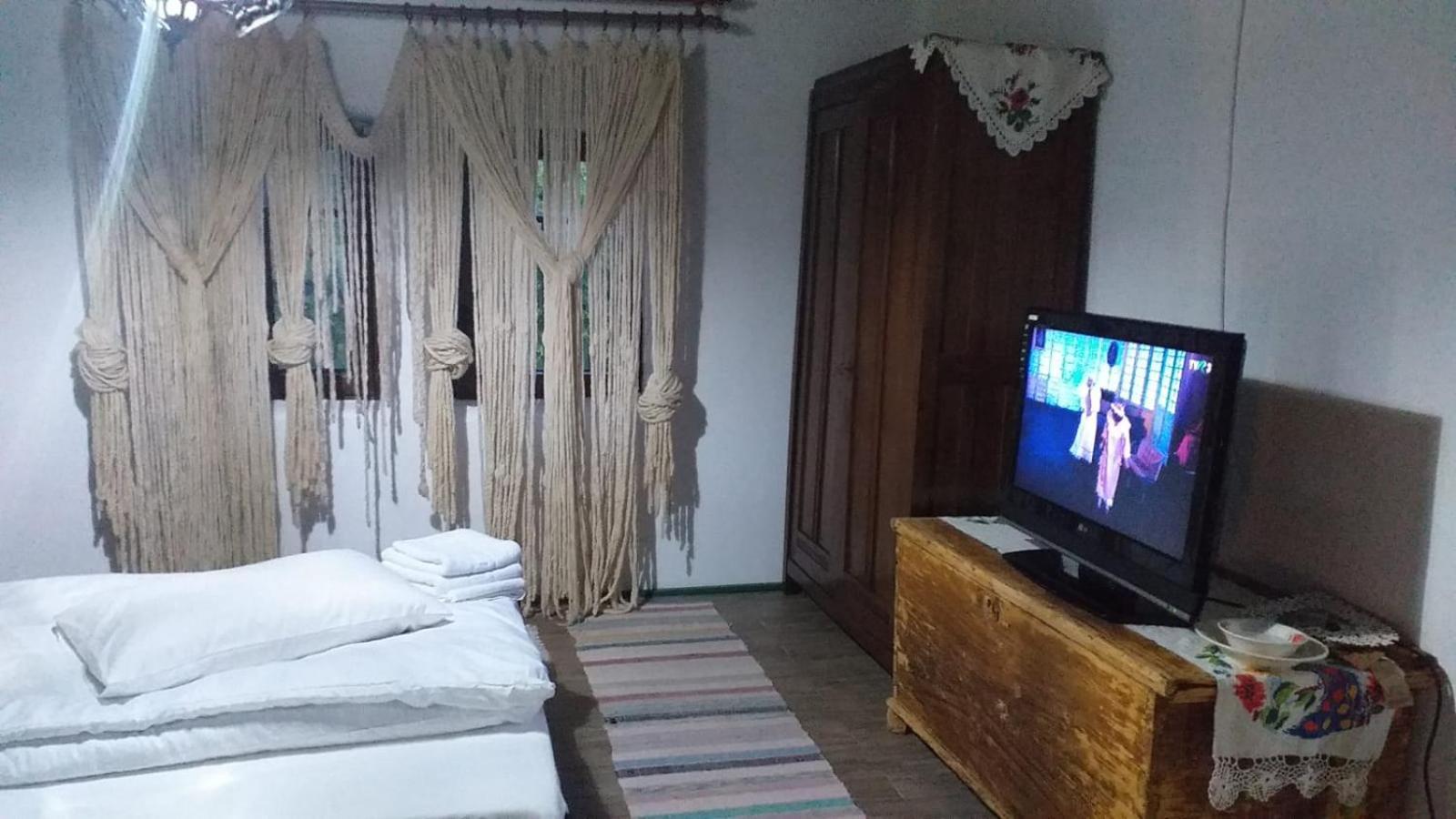 Casa Weiss-cetatele * Surdesti (Maramures)
